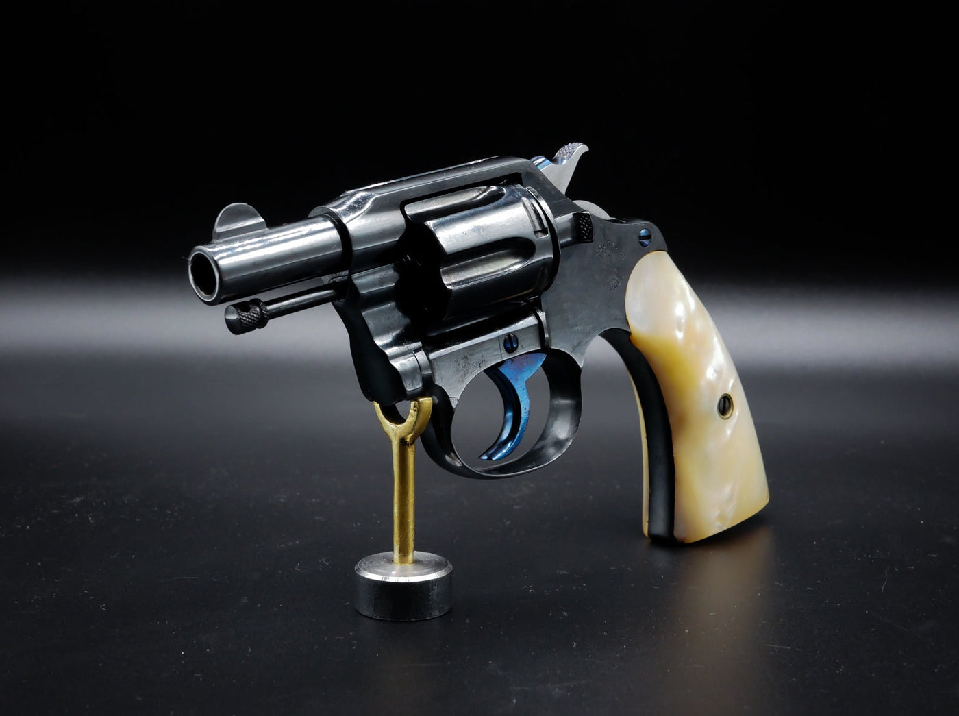 Unique et magnifique Colt New Police Snub nose 32 SW 2 pouces de 1907.